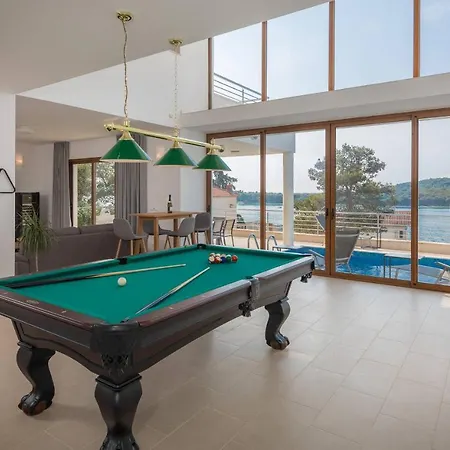 Extra Large Beachfront Luxury Villa Rogoznica (Sibenik-Knin)